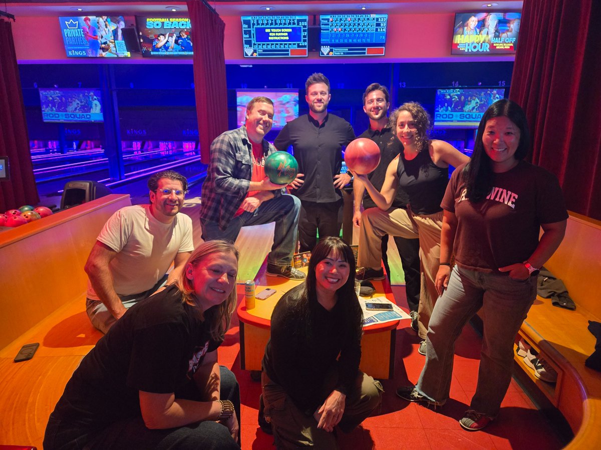NetOpsByBRCM's tweet photo. Annual planning, but make it 90s grunge. 🎸

Last week, the Network Observability team joined Broadcom’s Agile Operations Division in person to align, collaborate, and plan for the year ahead.

Clear priorities. Fresh ideas. New band photo. Now we just need a name. https://t.co/VHc9FV0bVX