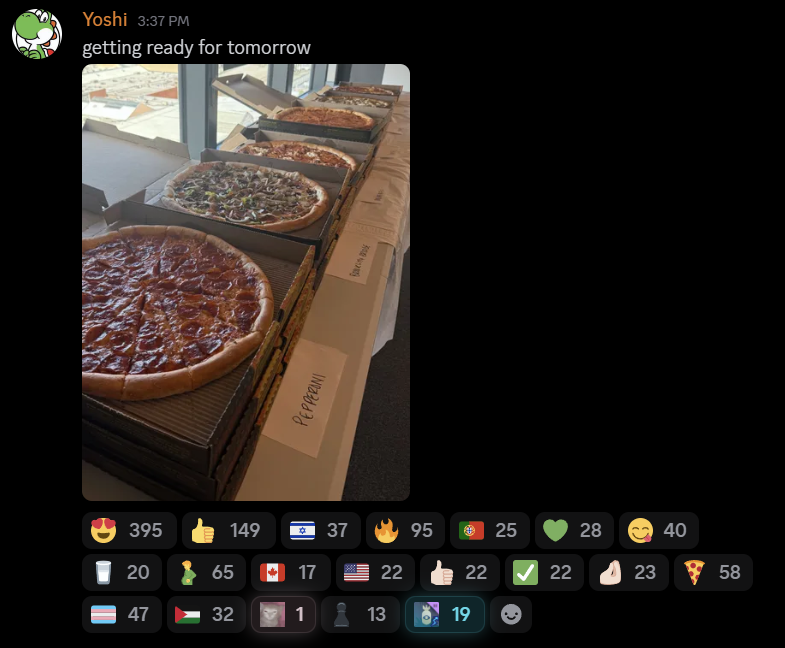 IntelDeadlock's tweet photo. The team is getting ready for lunch 🍕 https://t.co/2YBe5aX0ge