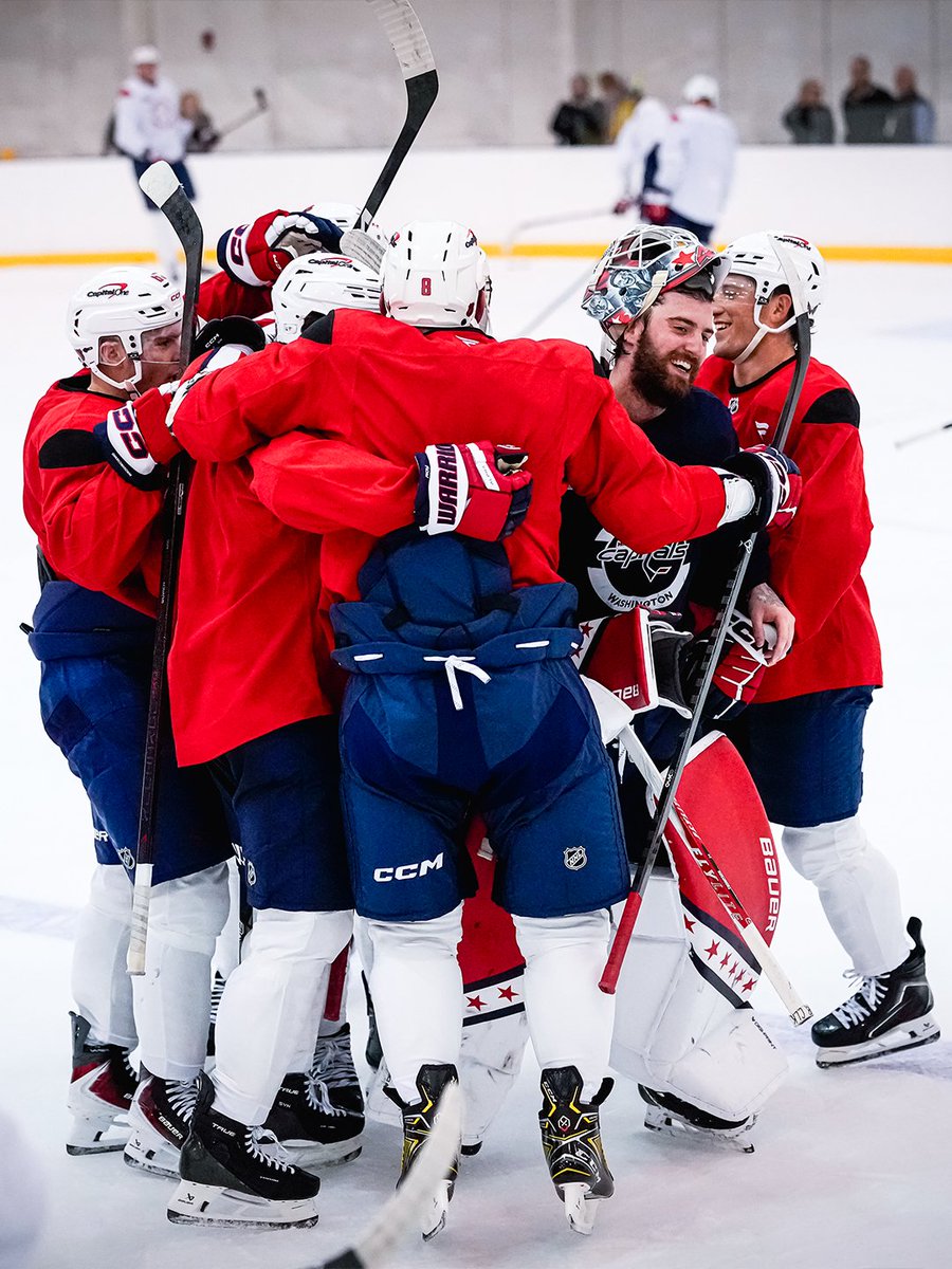 Capitals's tweet photo. Smile if you play hockey this week https://t.co/5wg7cZPKFh