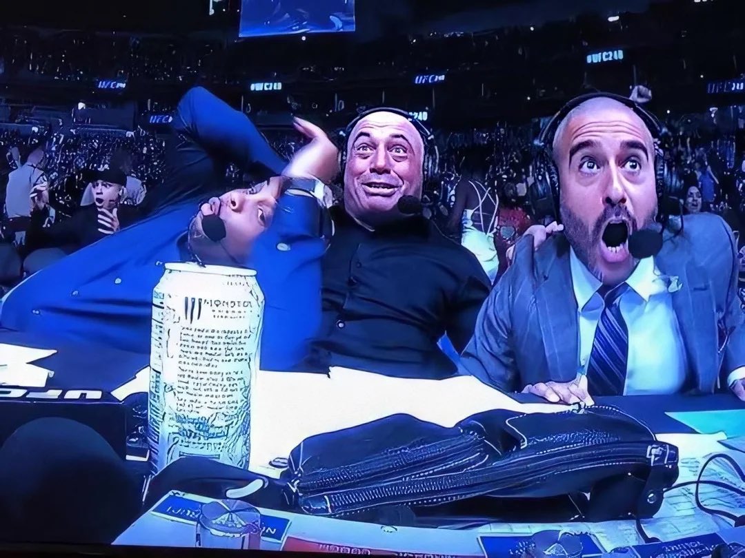 tippity's tweet photo. “Good performance from our two bulls toni- WAIT… ONE OF THEM IS SLURPING THE NUT OUT OF HER PUSSY WE HAVE AN UNEXPECTEDLY BISEXUAL TURN OF EVENTS LADIES AND GENTLEMEN” https://t.co/HZHW80eZqt