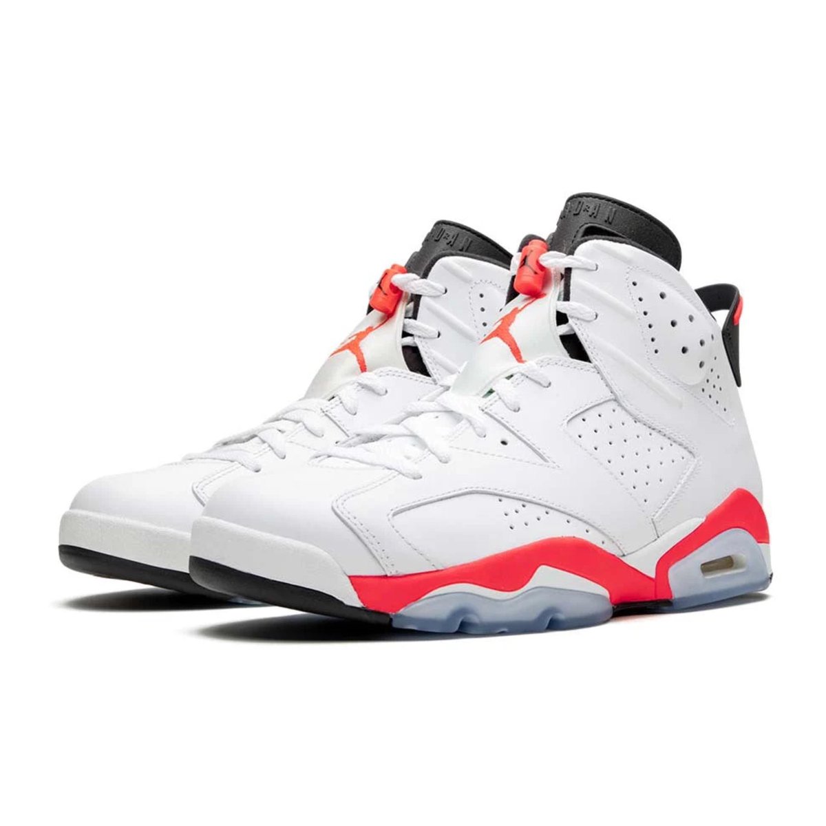 JumpmanDaily's tweet photo. Jordan Brand is bringing back the Air Jordan 6 “White/Infrared” on November 7th, 2026 for $215
#JordanBrand #AirJordan6 https://t.co/TSZeG4zPlv