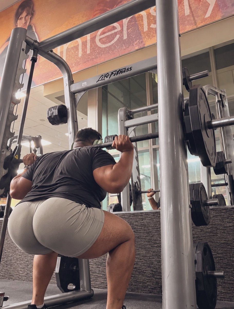 callme_tae_'s tweet photo. Intensity #workout https://t.co/jh6Azzo8EM