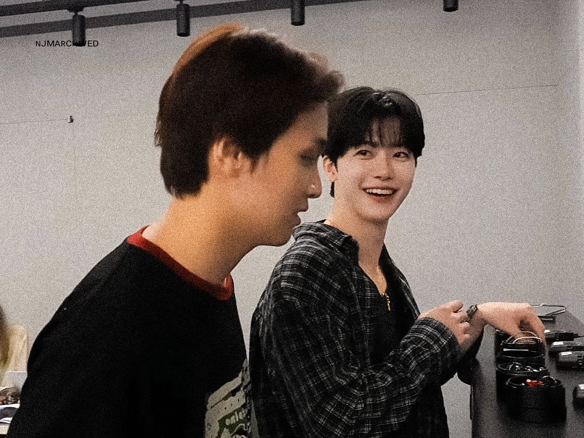 njmarchived's tweet photo. 🐻🐰🖤

#JAEMIN #재민 #ジェミン #HAECHAN #해찬 https://t.co/CkTXdkaZHV