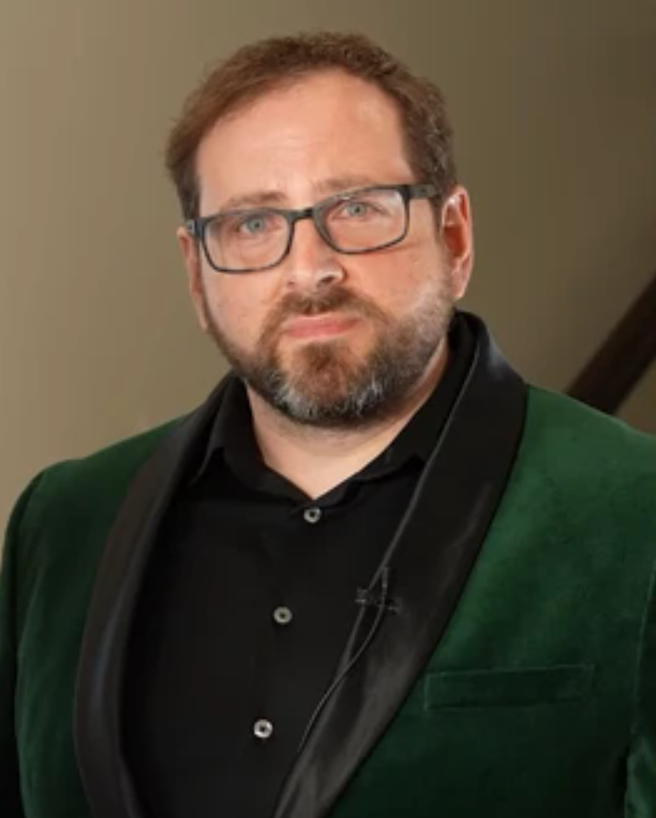 HYPEX's tweet photo. SCOTT CAWTHON SPEAKS ON FNAF x FORTNITE

"Thanks to everyone who made yesterday's announcement such a big success! What are you most looking forward to?"

The tweet is now the most liked Game x Game Collab, at 320k likes, and will soon surpass Lady Gaga x Fortnite (340k)