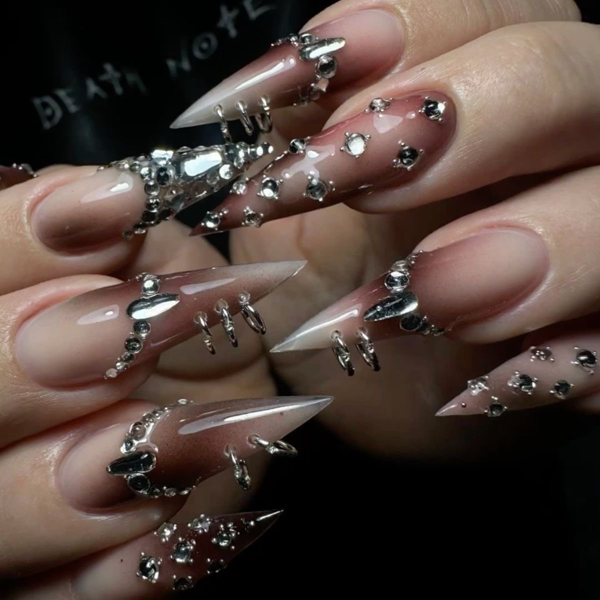 kooformi's tweet photo. how pinterest sees u <3

~ character
~ plushie
~ nails
~ quote https://t.co/UYXdWgDd3g