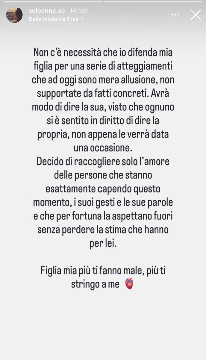 labarbiemorax's tweet photo. ciao Gianpirlo, manca solo il vaffanculo di Piera e ti levi definitivamente dai coglioni.. la mamma è già stata fin troppo SIGNORA COME LA FIGLIA, ma d’altronde si sa.. SIGNORI SI NASCE!!! #gfvip #piera #alepier https://t.co/KsQb6IzfJE