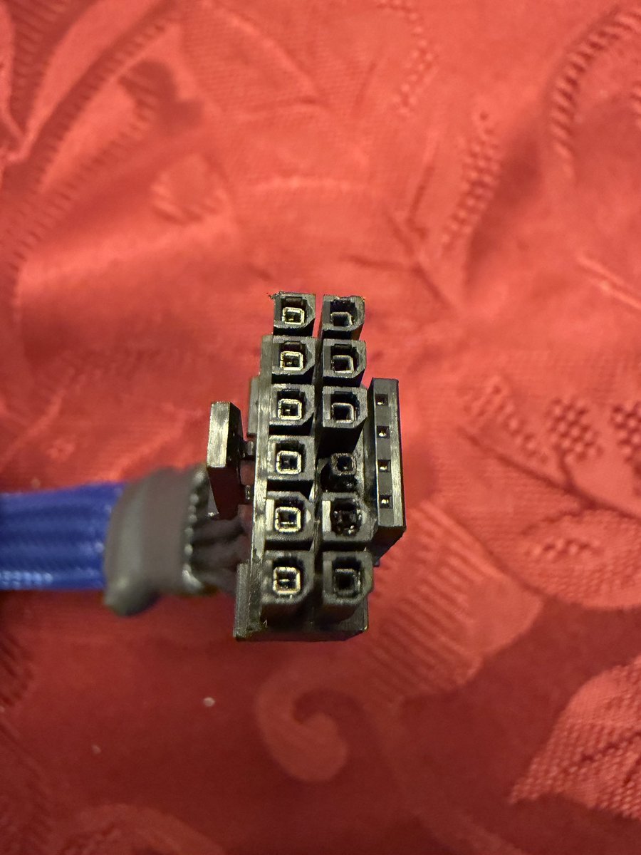 RandomGourd's tweet photo. @Pirat_Nation Same issue just recently but with my PNY RTX 5090. They of course denied me. This thing is a Fire Hazard. https://t.co/k6MzFOeuRv