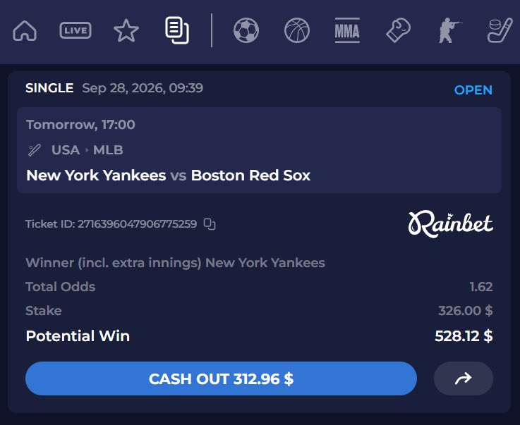 anixshin's tweet photo. Nee York Yankees are cooking Boston Red Sox on this game 🙏 https://t.co/cmkuFmgTdZ