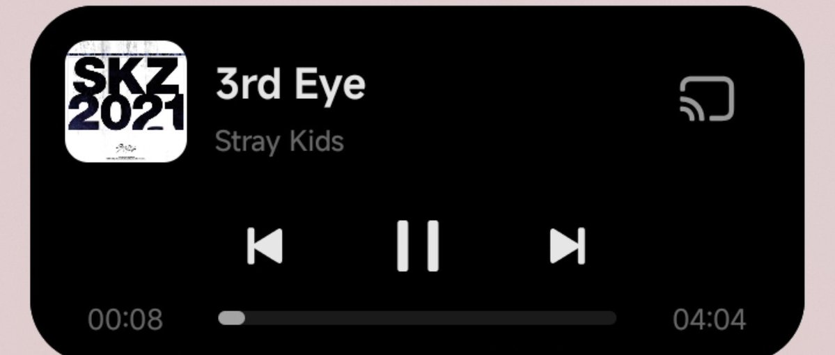 chaetticc's tweet photo. la mejor canción de skz y el q diga lo contrario es pelotudo corta https://t.co/wPHnbV6EaW