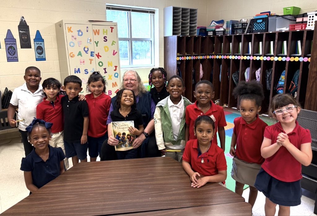 ArlingtonJmcss's tweet photo. Kindergartners are thankful for their Foster Grandparent ’Granny Angela’! Scholars were excited to learn her sister wrote a book & donated a copy to everyone in Mrs Brown & Mrs Fowler’s classes. @DrShemon @JMCSchools @suptking #ReadingIsFun #SouthwestHumanResourceAgency https://t.co/HhrnnIJgUQ