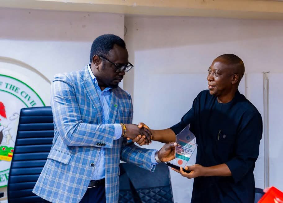 olaniranfaith's tweet photo. Today, Comrade Ayodele Olawande joined the leadership and members of the Joint Union Negotiating Council of the Federal Ministry of Youth Development in celebrating the 2026 Union Week.
#YouthDevelopment #UnionWeek2026 #Teamwork #OneTeam https://t.co/BBs3ihiCeN