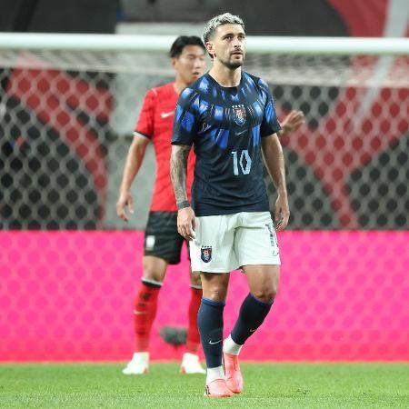 gsilvareporter's tweet photo. Flamengo perdeu seu camisa 10 e capitão para as semifinais da Libertadores por conta de amistosos insignificantes da seleção uruguaia.

Arrascaeta fora é mais uma sacanagem da Data Fifa. https://t.co/aXMteSt9en