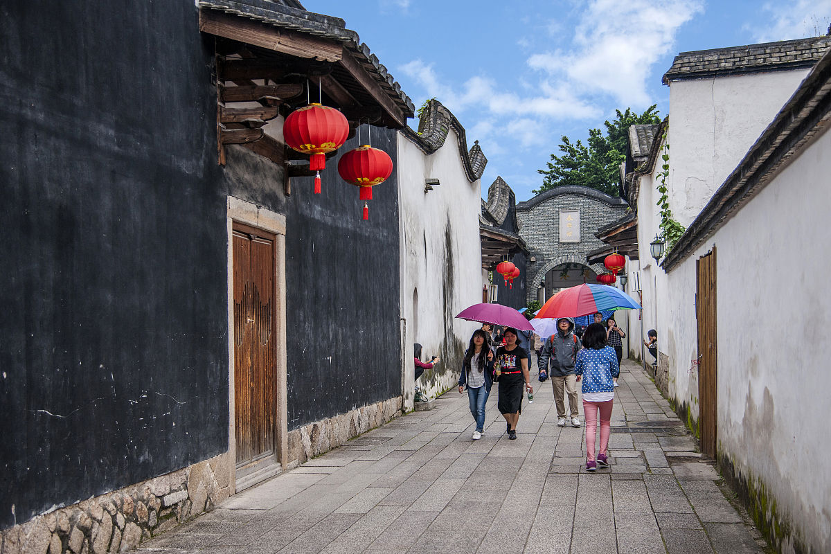 kyle2500k's tweet photo. Chasing the hidden charm of old lanes, I wandered through the quiet town, recognized the unique story of this humble place, and marked it as a treasure worth holding. https://t.co/LdtFwvuN45