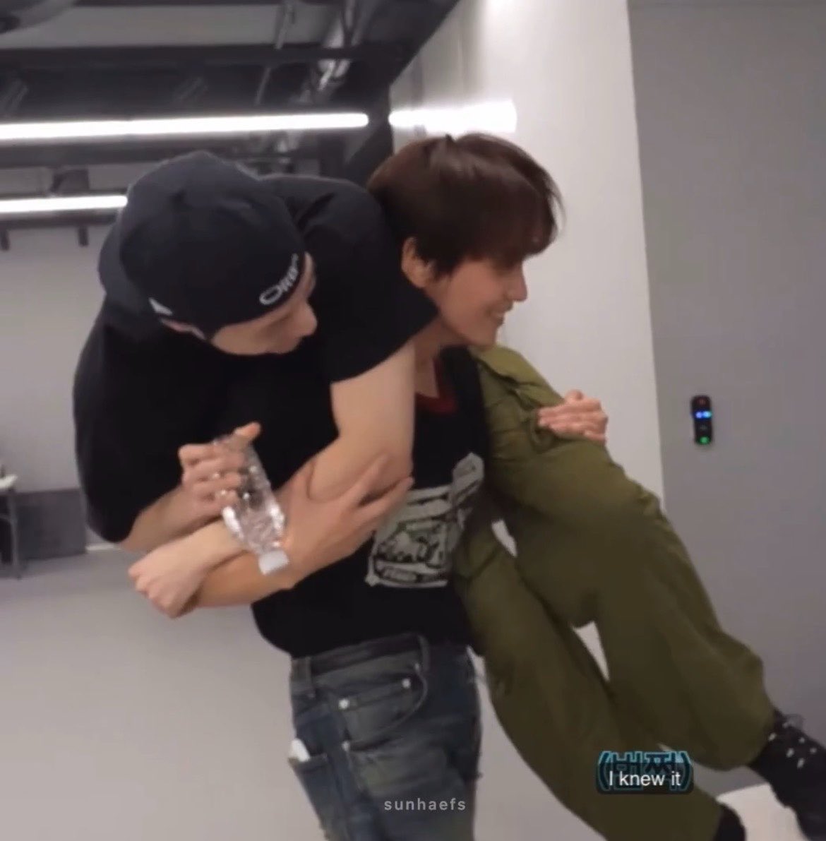 jenopupcake's tweet photo. alpha hyuck mmmmmmm inject it https://t.co/9EP0Tu47t7
