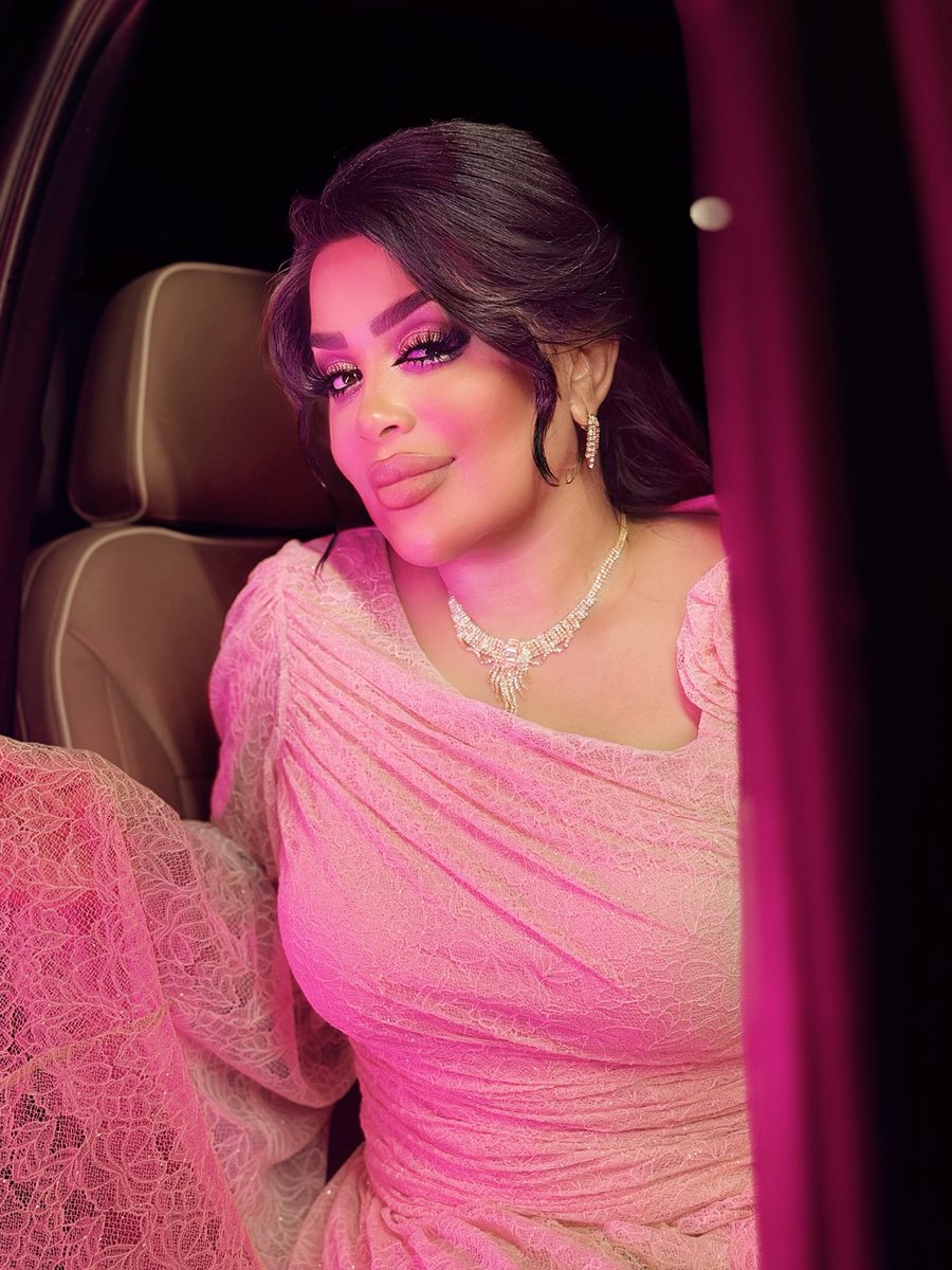 RANEENAlbasri's tweet photo. ما اخفيلك .. بس يمك روحي اني الكاها

#رنين_البصري https://t.co/wqIR6FklAD