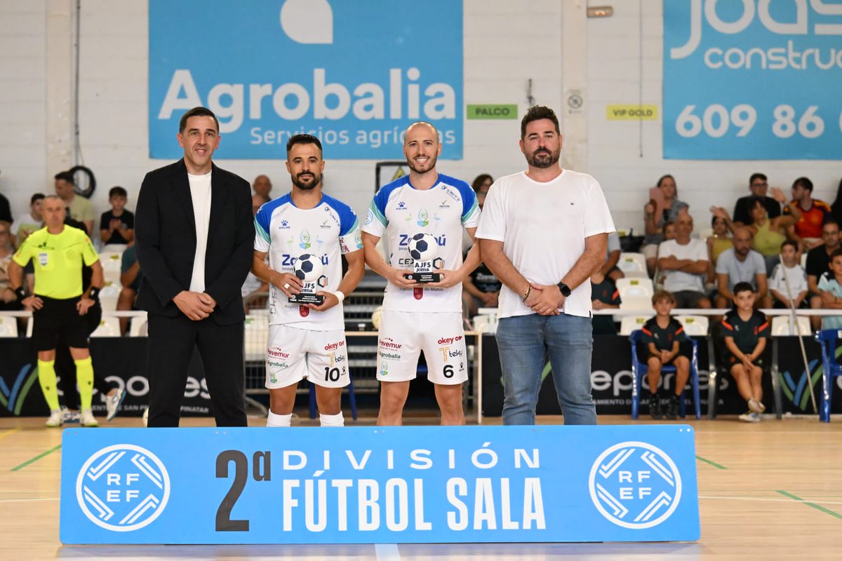 CFS_Pinatar's tweet photo. 🏆¡Los galardones ya están en sus manos tras una temporada estratosférica!

🌟@10Juanpi10 ➡️ Mejor Ala Diestro (Segunda División, 2025/26)
🌟@FCobarro ➡️ Mejor Pívot (Segunda División, 2025/26)

📸Otorgados por la @ajfs1998, antes del #ZambúPinatarCAAlzira

#GOZambúCA https://t.co/3abLQ4R124