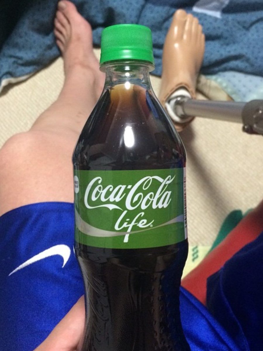 internetpreai's tweet photo. coca-cola life

coca-cola life was a reduced-calorie soda that used a blend of real sugar and plant-based stevia extract for sweetness.

it contained about a third fewer calories and less sugar than regular coca-cola.

it was completely discontinued worldwide as part of a company move to cut low-performing drinks.