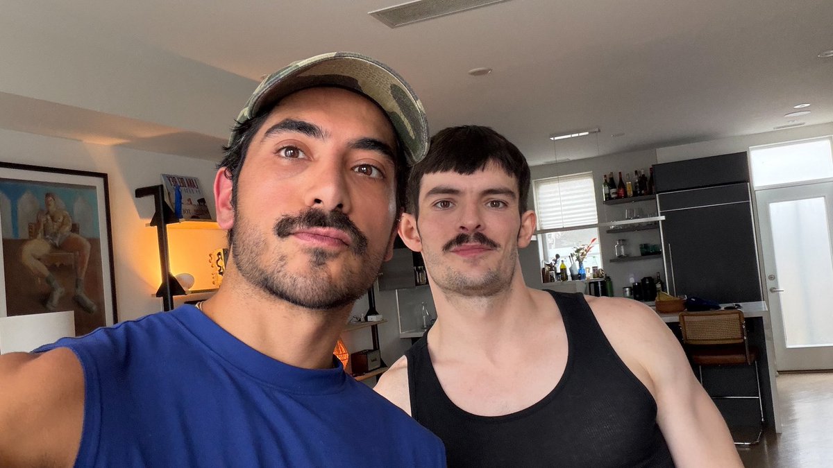 zeidmoon's tweet photo. Hot ones with @Leedpt1 🌶️ https://t.co/U9bNQiGyj5