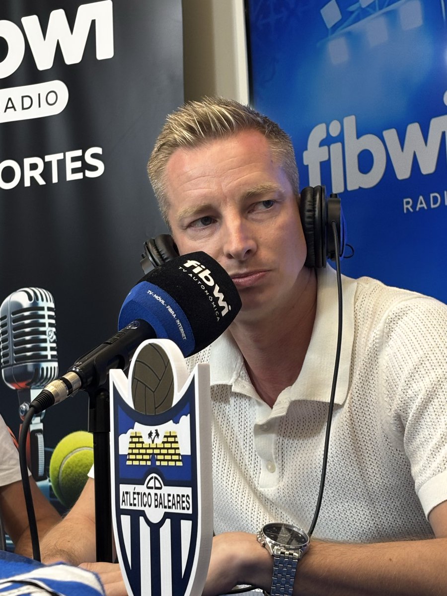 atleticbalears's tweet photo. 🗣️ Patrick Messow en @TerritorioATB :

“𝑵𝒐 𝒆𝒔 𝒖𝒏𝒂 𝒔𝒊𝒕𝒖𝒂𝒄𝒊𝒐́𝒏 𝒒𝒖𝒆 𝒏𝒐𝒔 𝒈𝒖𝒔𝒕𝒂 , 𝒑𝒆𝒓𝒐 𝒆𝒔𝒕𝒂𝒎𝒐𝒔 𝒕𝒐𝒕𝒂𝒍𝒎𝒆𝒏𝒕𝒆 𝒄𝒐𝒏𝒇𝒊𝒂𝒅𝒐𝒔 𝒆𝒏 𝑶́𝒔𝒄𝒂𝒓 𝒚 𝒔𝒖 𝒄𝒖𝒆𝒓𝒑𝒐 𝒕𝒆́𝒄𝒏𝒊𝒄𝒐” https://t.co/XrHGjcVGV2