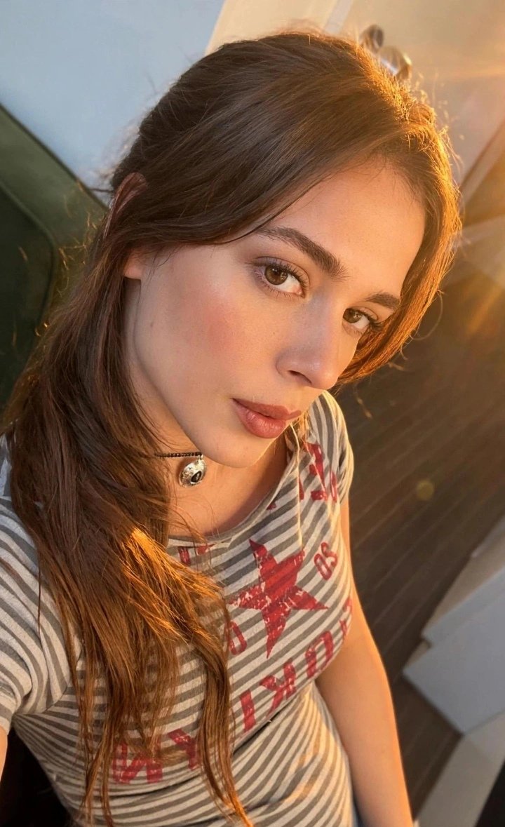 Do1234o's tweet photo. Helin Elveren Face Card 🦋

#HelinElveren https://t.co/5qYaFFGlW2
