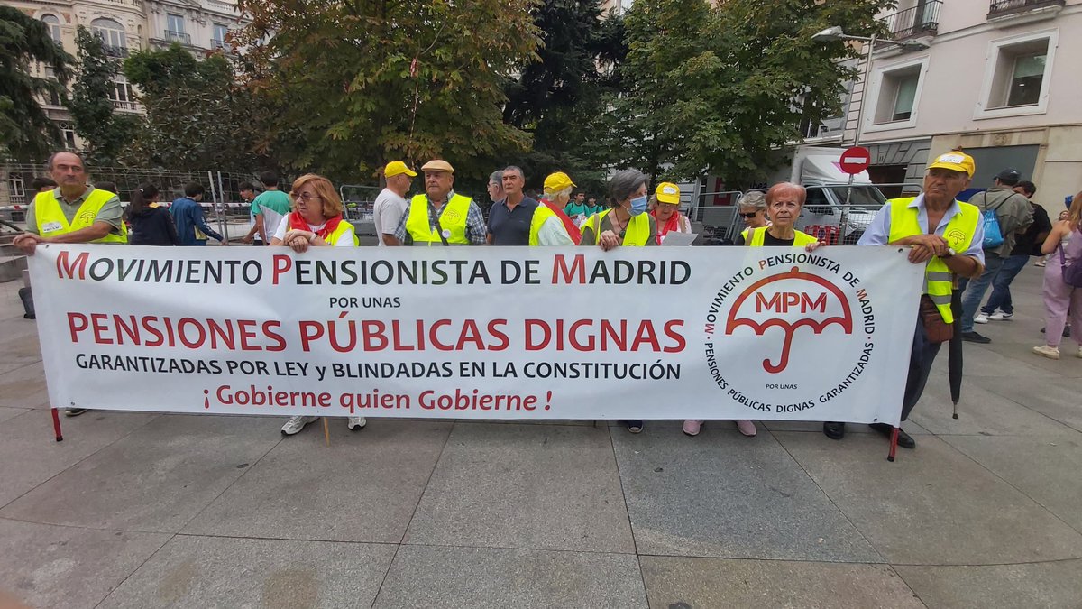 pensionazo_no's tweet photo. Hoy en Madrid frente al Congreso.
28/09/2026 https://t.co/0iE0r1WoNd