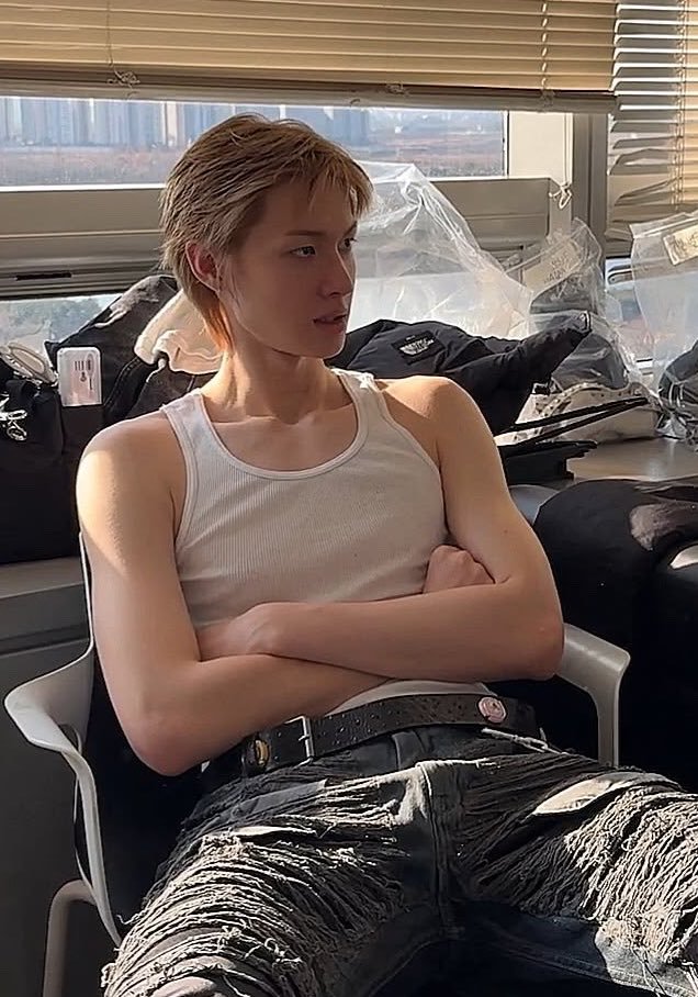crtsprodz's tweet photo. #neverforget marjames in sleeveless tee https://t.co/hZmfreIyNW