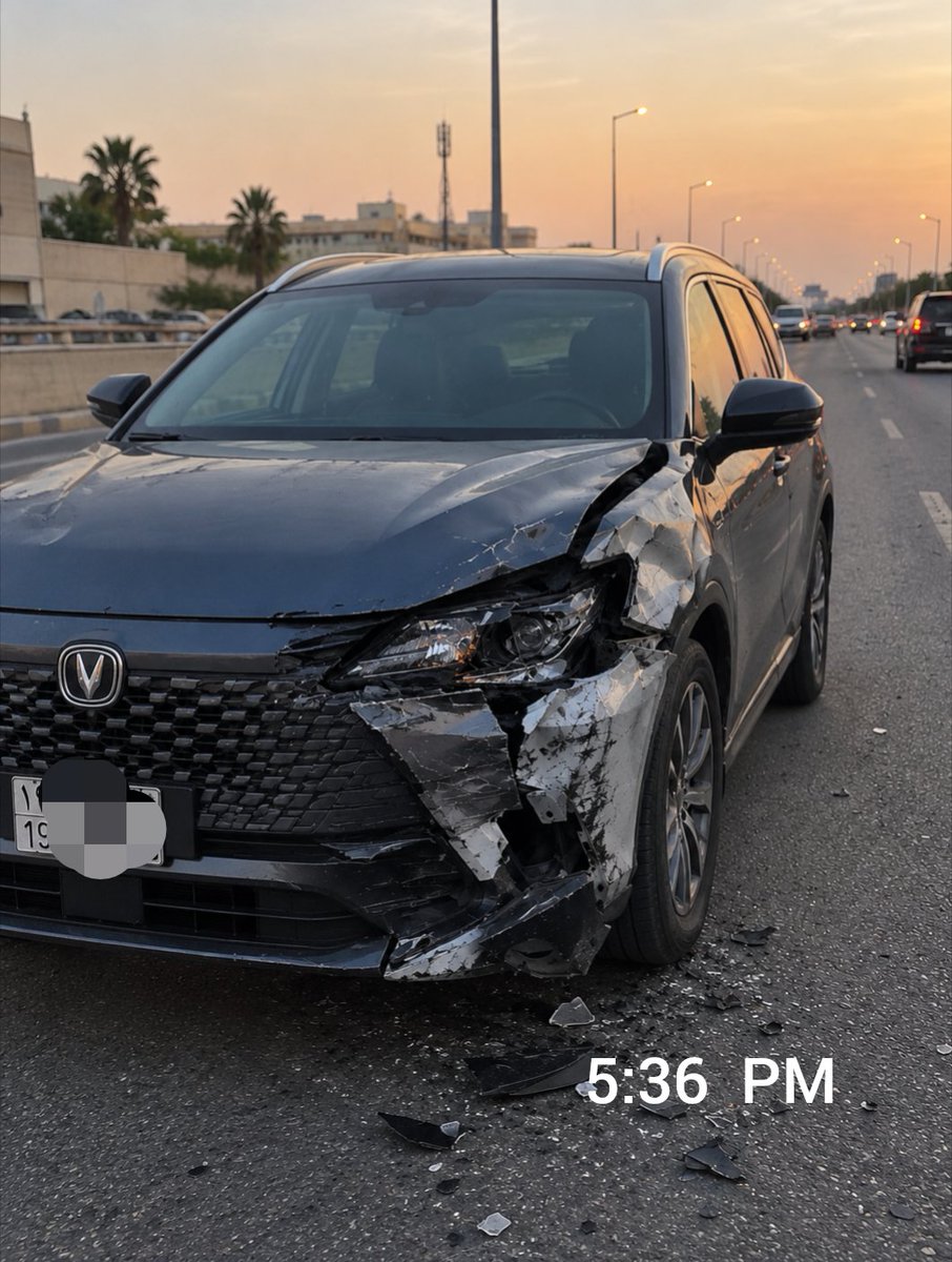 NCz5l's tweet photo. كم مره نحذر كل ذا جنون التصوير للاسف!. 
ياساتر. والفرق ساعتين وقليل بس💔 https://t.co/DpWQfHJUMO