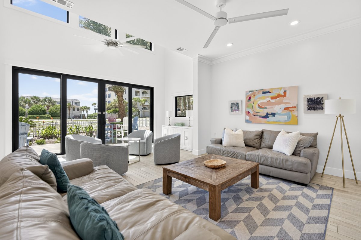 FiveStarDestin's tweet photo. Meet Crystal Oasis! ๐ด Just across from Barracuda Beach Access, this Destin getaway sleeps 14 and has a private pool, separate carriage house, and EV charger. Pool heat is available in cooler months, too! โ๏ธ๐๏ธ
https://t.co/frCpwxqgNW
#DestinFL #CrystalOasis https://t.co/91xrDH3KLE