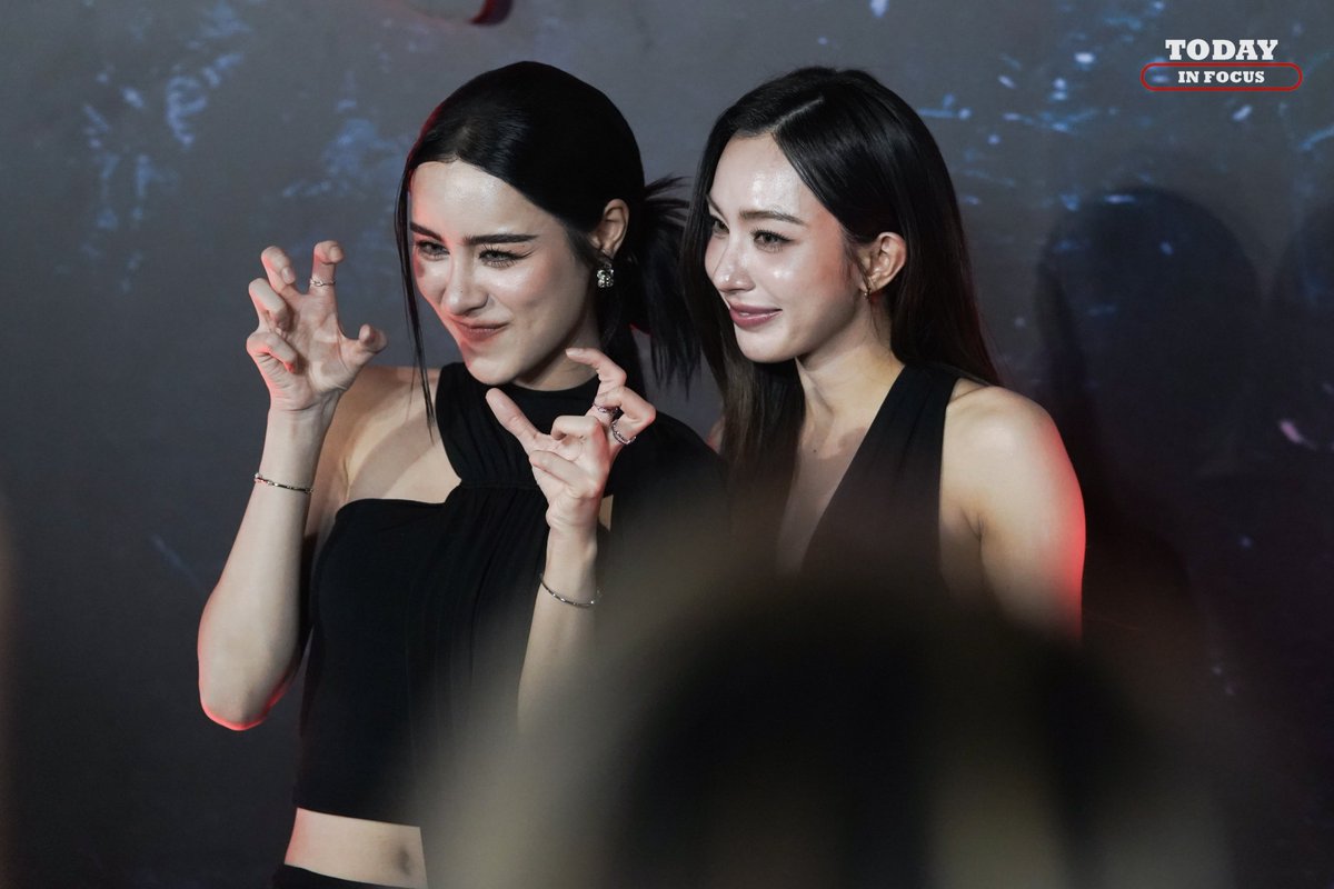 TodayInFocusTH's tweet photo. "เอ็นจอย และ พีพี" ในงาน ธี่หยด สมิงเขาขวาง GALA PREMIERE

TEEYOD GALA W PP 
ENJOY WITH TEEYOD GALA  
#ธี่หยดสมิงเขาขวาง #GALAธี่หยดสมิงเขาขวาง #EnjoyxTeeyodGalaPremiere #Enjoyyotdr #เอนจอยธิดารัตน์ #ธี่หยดสมิงเขาขวางxPP #พีพีปุญญ์ปรีดี #punpreedee https://t.co/26AFXTVUZH