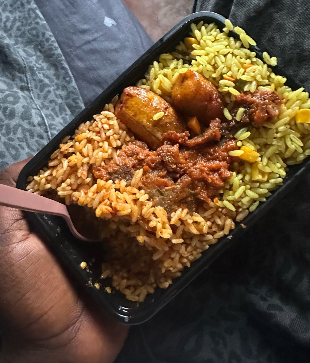 DatguyLynx's tweet photo. na this food just dey collect my money https://t.co/jnCQZxnrNj