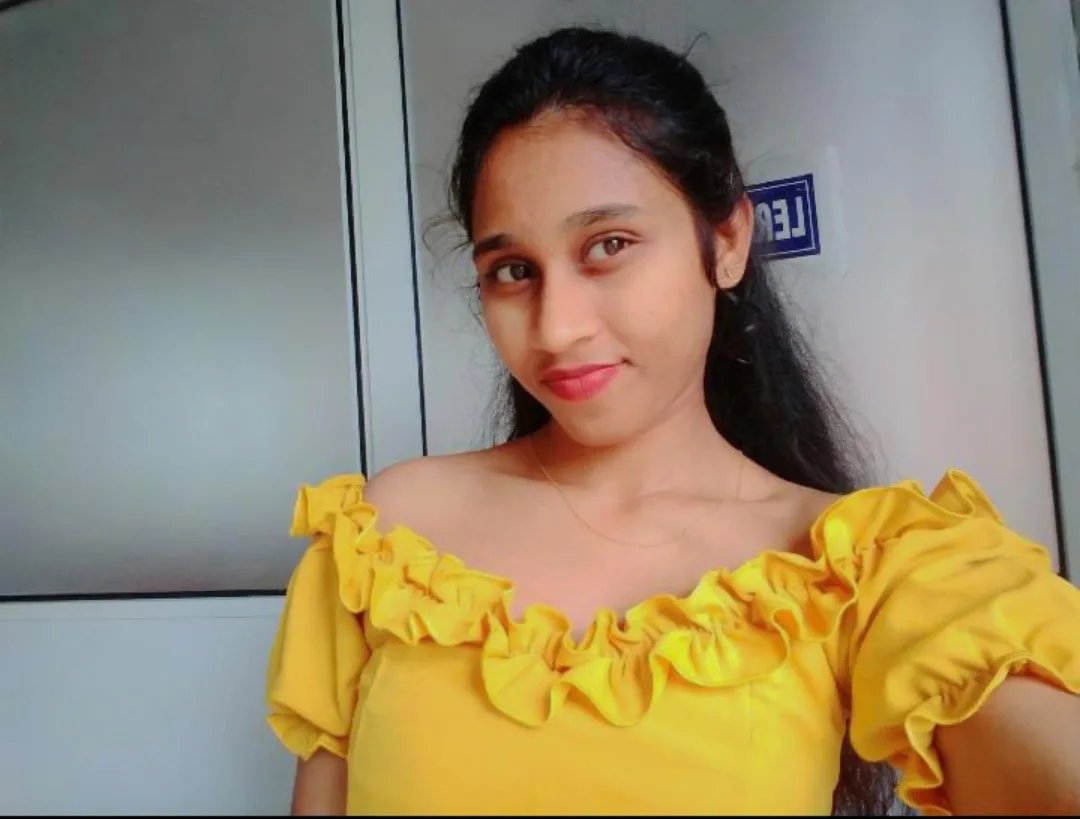 Soni_Bhil's tweet photo. निगाहें नाज करती हैं, फ़लक के आशियाने से,
खुदा भी रूठ जाता है किसी का दिल दुखाने से 🤗 https://t.co/Ip4TfFi6BD
