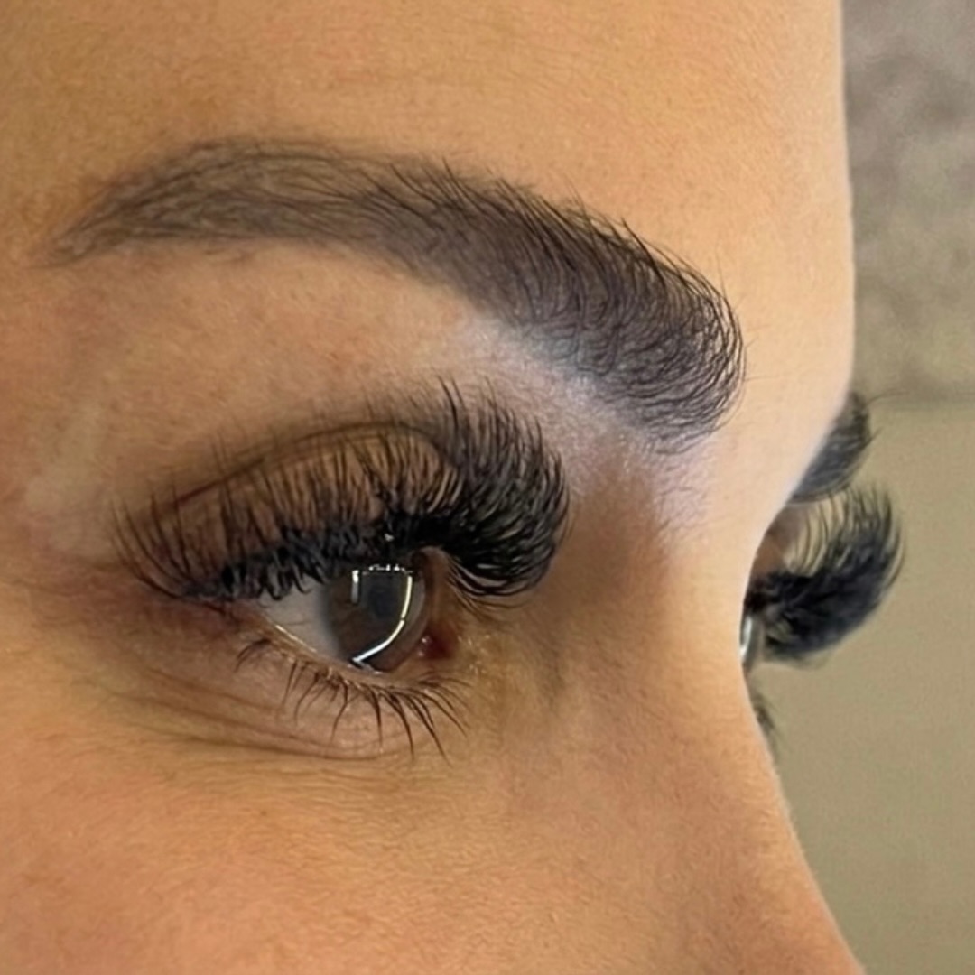 DylanTeaffqujm's tweet photo. My lash nap is my therapy. Tag a friend who needs one ASAP! https://t.co/UxAF6cg3dv