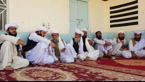 HafizMYousaf78's tweet photo. مقامی جماعتیوں کی ساتھ نور اللہ قبرہ 
#یوم_شہادت_مولانامحمدحنیف https://t.co/a5ykMPgY4z