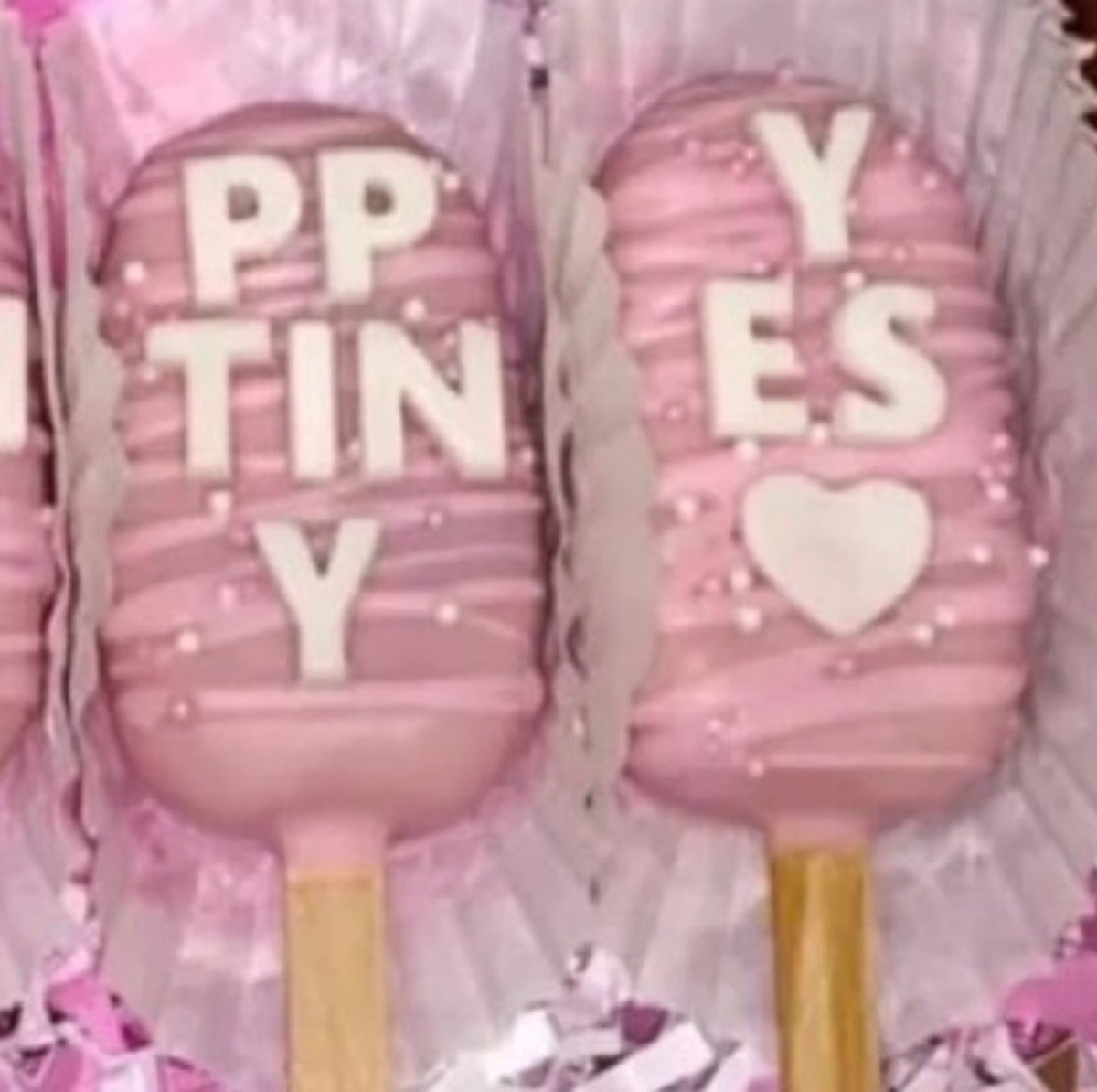 ItsLossT's tweet photo. PP TINY YES 🤍 https://t.co/ofglOF2EmX