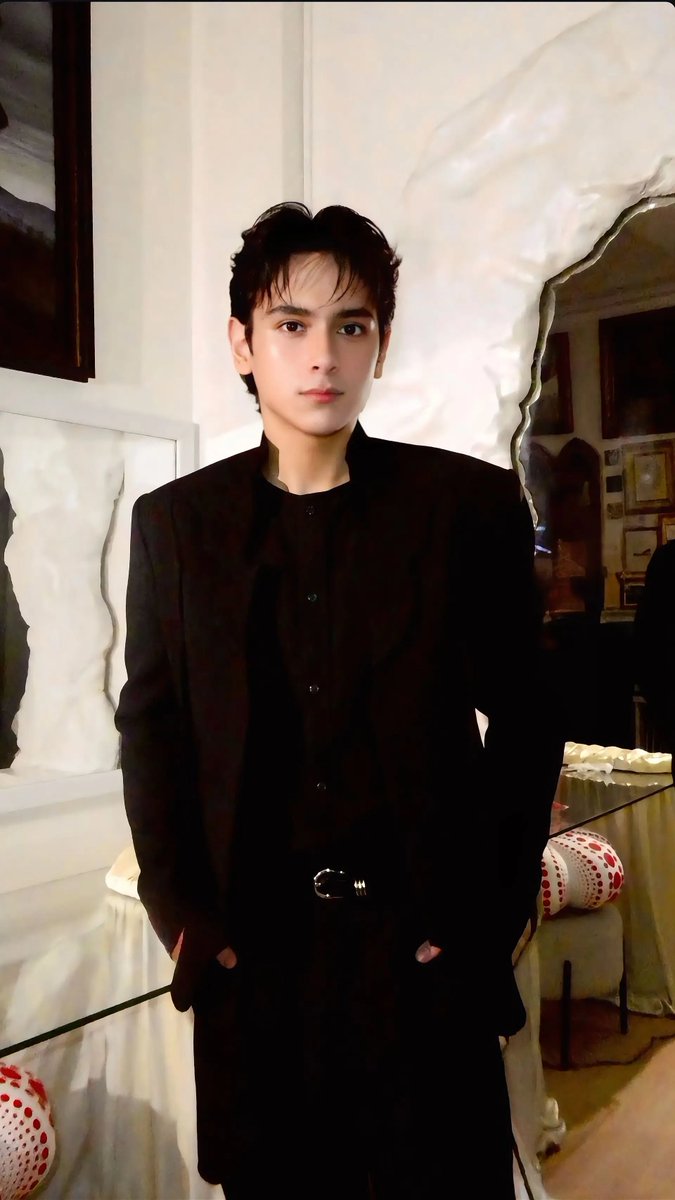 anna_091124's tweet photo. ANG POGIIIII TALAGA TANGINA NATING LAHATSDFGHJKLJDHDAFSF😭🛐

HEATH OF THE MOMENT 
#HMJxVMANThePresentIssue https://t.co/csth5LJnbN