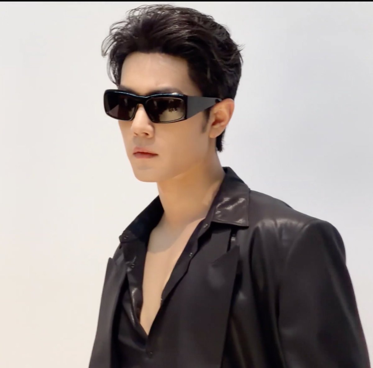 jerjes00's tweet photo. ขอบคุณพี่จ้าน 🙏🏻 ที่ช่วยแบ่งปันความหล่อของเซียวจ้าน 😊 น้องจ้าน 🐰 คุณฌอน 😎 แล้วก็แดดดี้ 🫪 ให้พี่ ๆ น้อง ๆ ได้รับชมกันถ้วนหน้า ใครไม่ฟิน ป้าฟินมาก สาดมาอีกพะย่ะค่ะพระองค์ https://t.co/6iCuYPRter