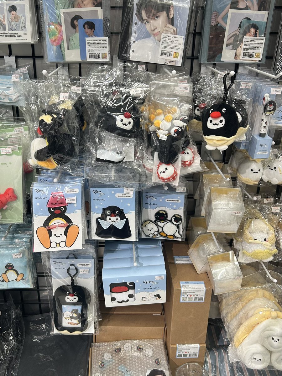 0125Ww's tweet photo. レアなグッズ沢山で全部欲しくなった😭店員さんがすごく優しくてバッグヤードから在庫取ってきて下さって、ぬいぐるみのお顔選ばせて頂きました😭💕
次はNCTDREAMとEXOのグッズを迎えに行きます！またすぐ遊びに行きます🩷
#WITHMUUオモカド店プレゼント企画
#withmuuomokado https://t.co/1GbY8l592b