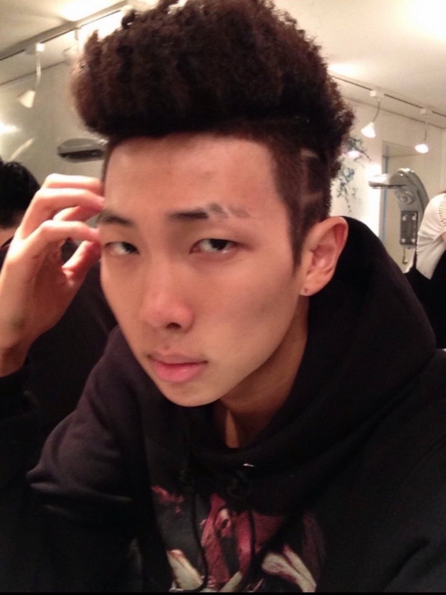 Chadmooaa's tweet photo. @bearwinter51625 @Bangtan_Holic07 @f5ve_official I wish bts thought hard before they said the n word https://t.co/YqBSi5BMEm