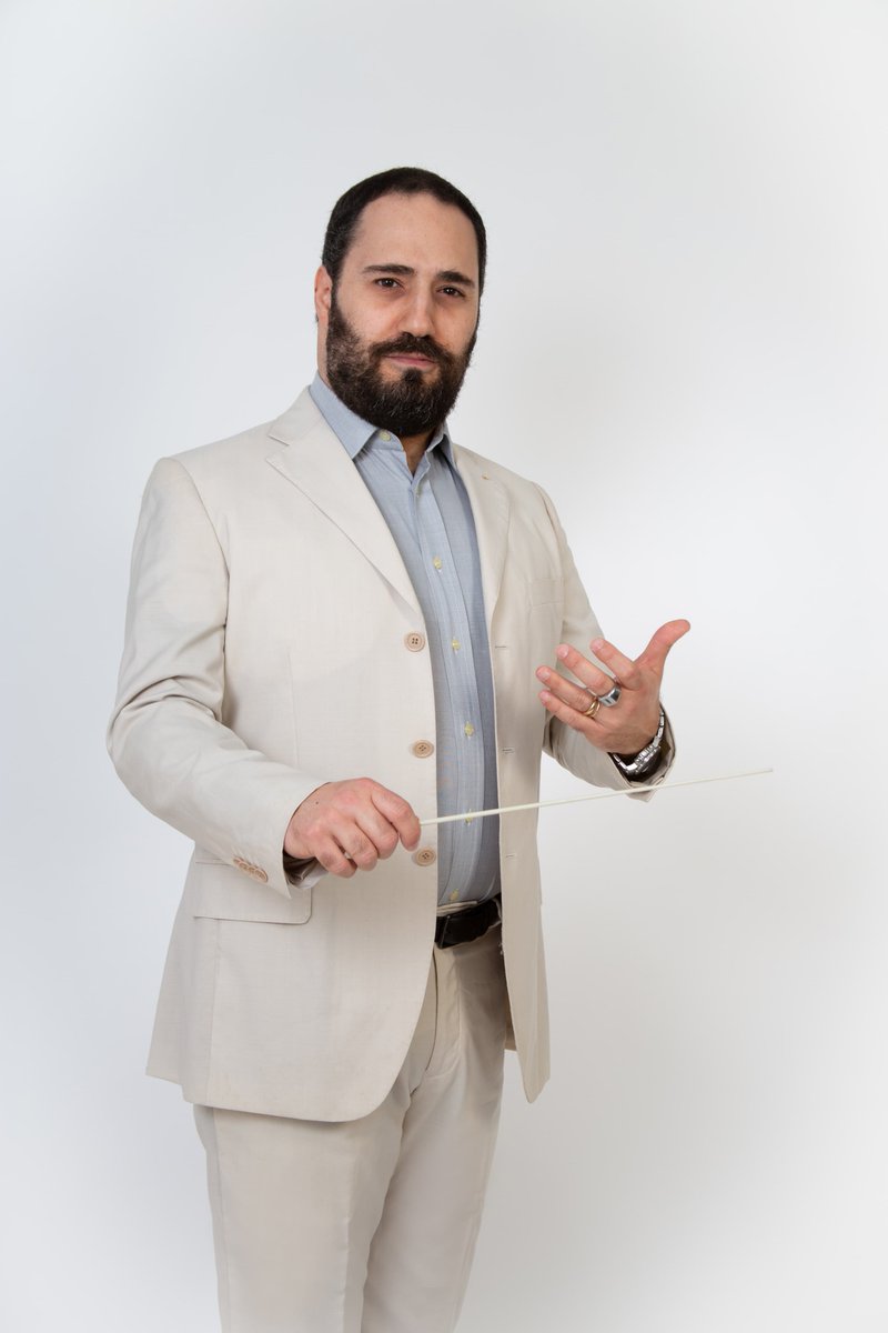 BarraliRoberto's tweet photo. #robertobarrali #barraliroberto #maestrorobertobarrali #pianistarobertobarrali #pianist #vocalcoach #repetiteur #korrepetitor #opera #concerthall #operahouse #event #concert #music #artist #conductor #dirigent #direttoredorchestra #idogiveneziani #ensamble #art #musician #Kunst https://t.co/iCBy9Y3uKE