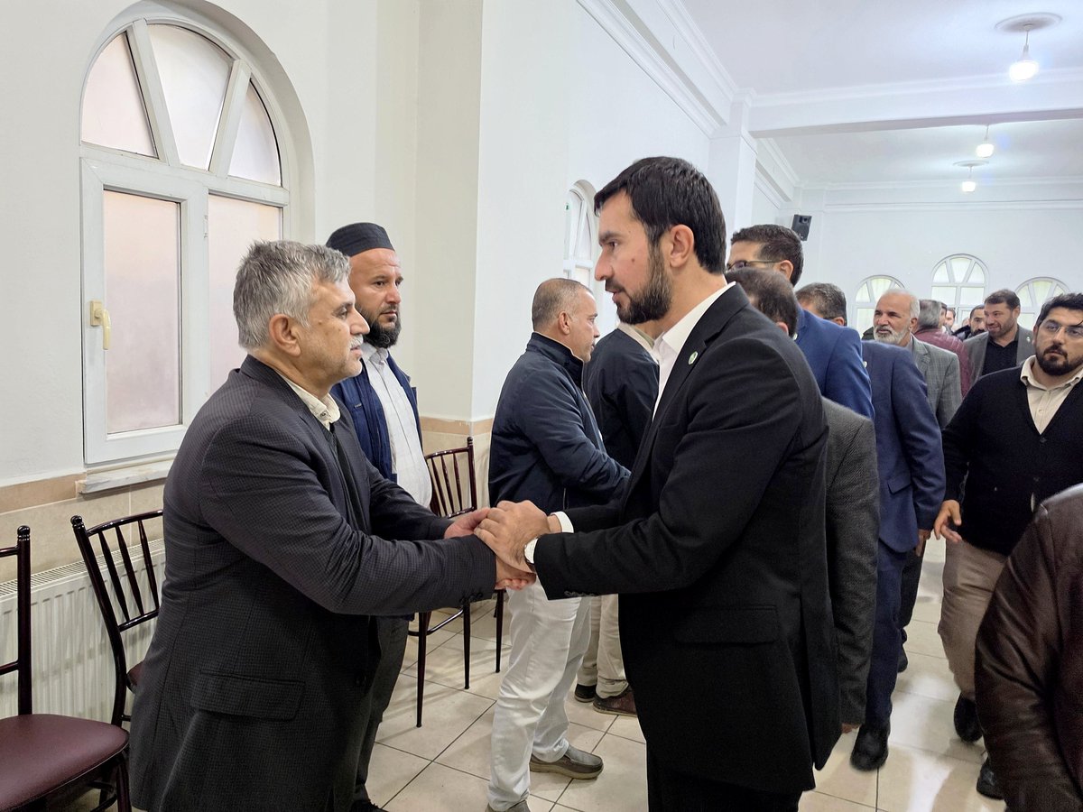 ZekiAras16's tweet photo. "Alimin ölümü alemin ölümüdür."

Genel Merkez Kurucu Üyemiz Sn. Davut Taştekin Başkanımızın amcası, Bursa'mızın kıymetli ilim ve irfan insanlarından Molla Abdurrahman Taştekin Hocamızın taziyesine katıldık. 

Merhum hocamıza Allah’tan rahmet, Taştekin ailesine ve sevenlerine sabırlar diliyorum.