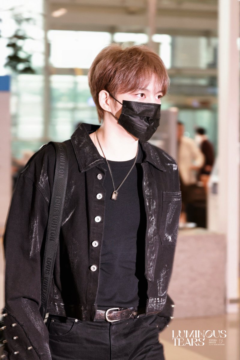 luminous_KJJ's tweet photo. 20260925 김재중 인천 출발🛫

공항 패션쇼✨

@bornfreeonekiss 
#김재중 #재중 #KIMJAEJOONG
#JAEJOONG #ジェジュン #金在中 https://t.co/A5oasYYXrw