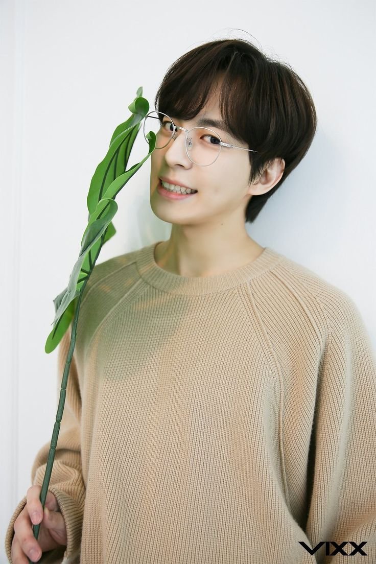 autumnallune's tweet photo. HBD to this goofball #HappyHongbinDay #HappyKongDay https://t.co/UZVMfxXBVp