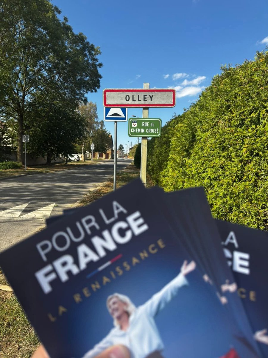 rnj_54's tweet photo. Au quotidien sur le terrain pour porter notre projet de restauration de la France avec Marine Le Pen et Jordan Bardella.

Tenez bon, nous arrivons ! 🙏 https://t.co/Il6qvAN86l