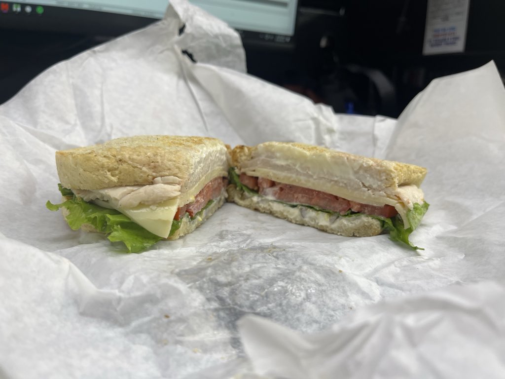 fathersmoe's tweet photo. todays (free:3) lunch… idk cals 🫩 lets pretend its 800 okay https://t.co/eBPzCW969C