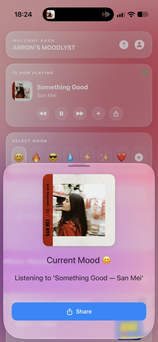 moodlystapp's tweet photo. MoodLyst 4.2 introduces fullscreen mesh gradients when picking an emoji for your current mood. 

Stay colourful! 🌈

/feat “Something Good” — @sanmeimusic https://t.co/RHVpwo0xPx