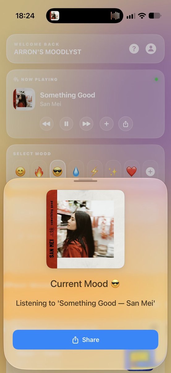 moodlystapp's tweet photo. MoodLyst 4.2 introduces fullscreen mesh gradients when picking an emoji for your current mood. 

Stay colourful! 🌈

/feat “Something Good” — @sanmeimusic https://t.co/RHVpwo0xPx