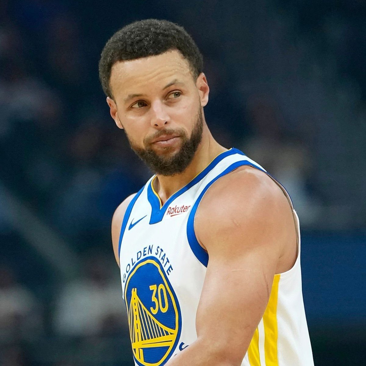 NBAdabad's tweet photo. 🗣️ Stephen Curry tranquiliza a torcida:

"Meu joelho tá ótimo. Pronto pra jogar, sem nenhum problema.

Vamos gerenciar um pouco, mas nenhuma limitação. Me sinto mais forte e entendo melhor o desconforto que enfrentei." https://t.co/DkeC70zNQ5