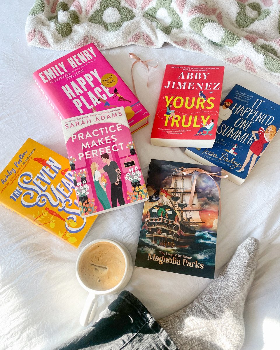 AdrienSacavage's tweet photo. My favorite romances of 2023

This year, I really refined my romance tastes and tried new authors, so that’s a win! Emily Henry and Ashley Poston have made this list for the past few years, so that was expected. Romance favorites
- The Seven Year https://t.co/PMbOJnuUto