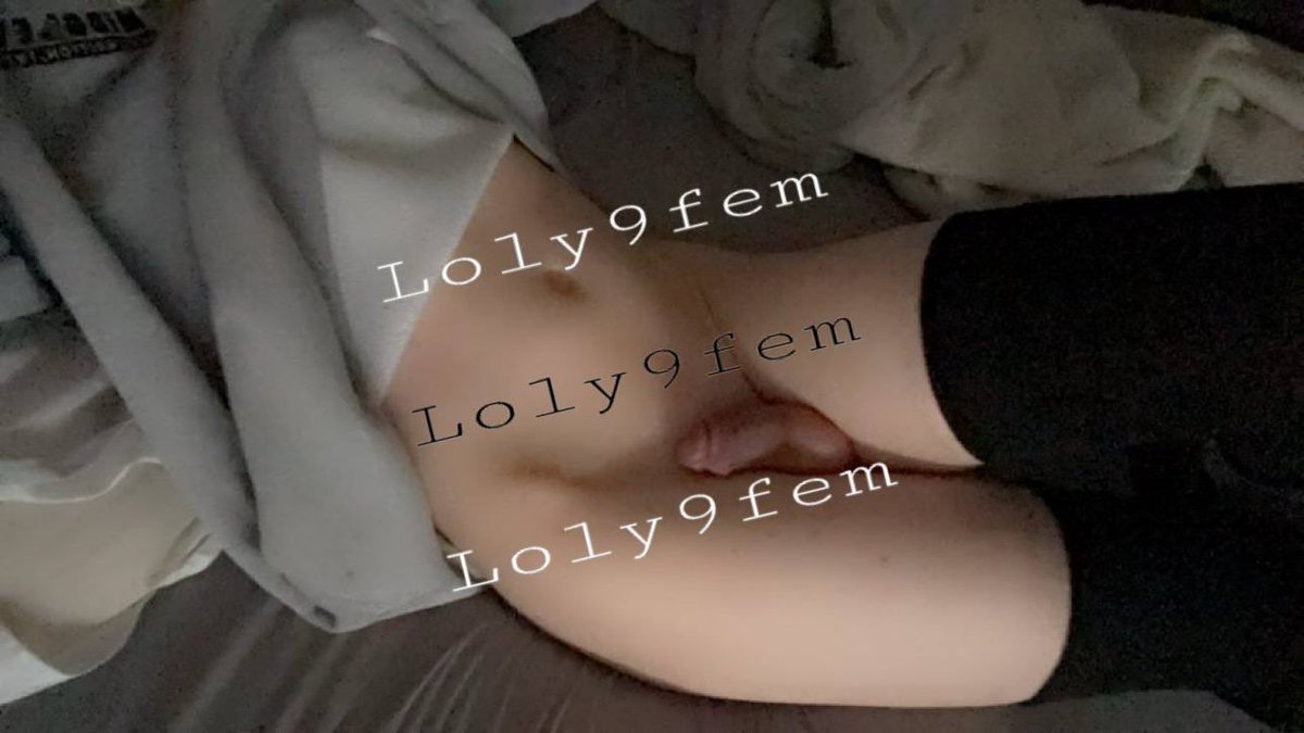 loly9fem's tweet photo. احتاج دلع 👅🍓 https://t.co/WbVunSvq9J