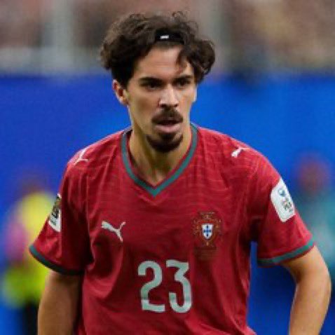 fcb_elias1's tweet photo. The debate ended after the World Cup 😂 https://t.co/3IuQ6MP4Oy